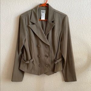 Tan Blazer with Wide Lapels and Modern Tailoring